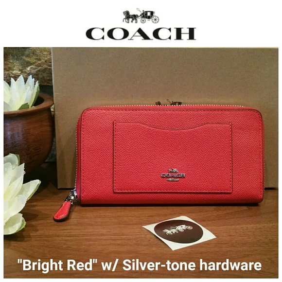 Coach Handbags - *SALE* NEW Coach Accordion Wallet ($250 retail)